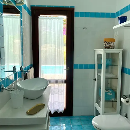 Not Availablevilla Con Piscina E Vista Mare Tanaunella