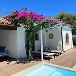 Not Availablevilla Con Piscina E Vista Mare Ferienhaus