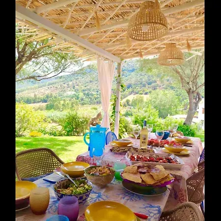 Con Piscina E Vista Mare Tanaunella