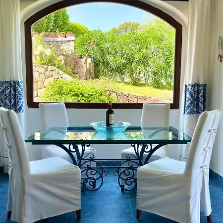 Con Piscina E Vista Mare Holiday home *